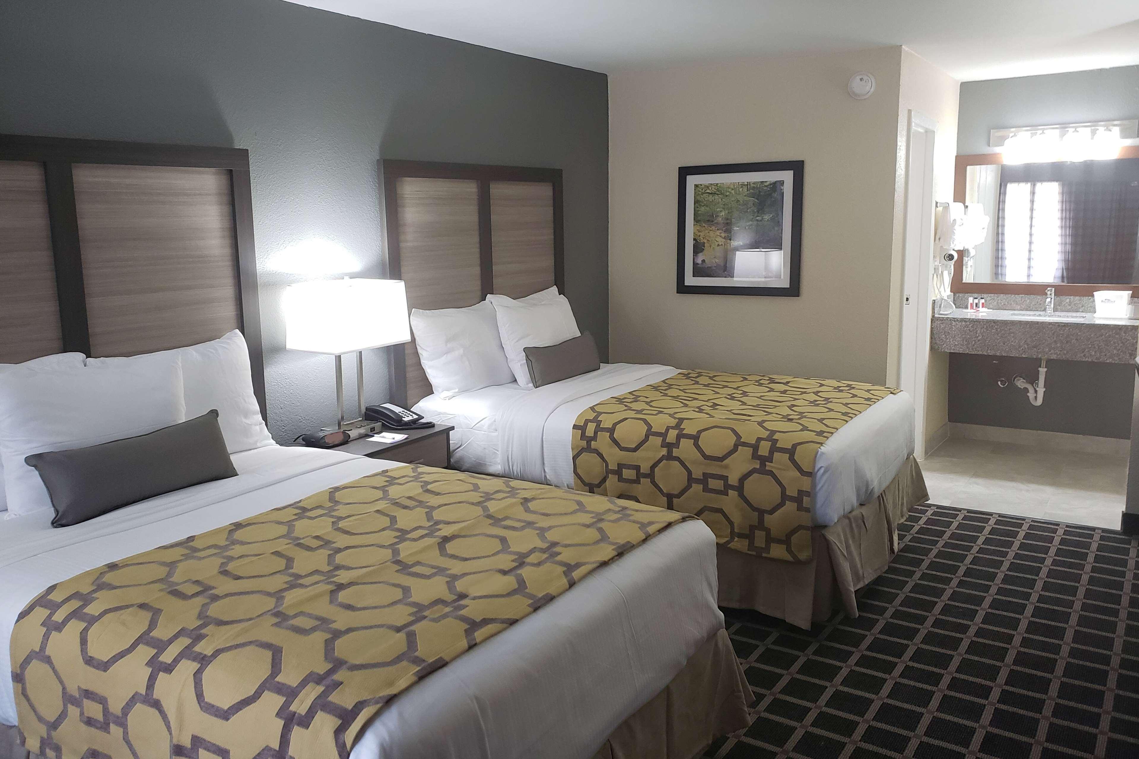 Baymont By Wyndham Morganton Motel Екстериор снимка